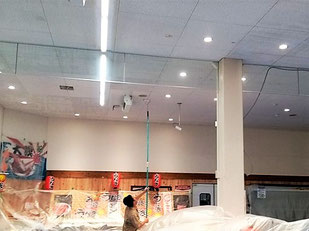防カビ剤コーテイング作業中