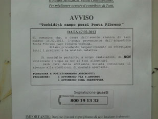 Avviso di non bere l'acqua di rubinetto. Foglio A4