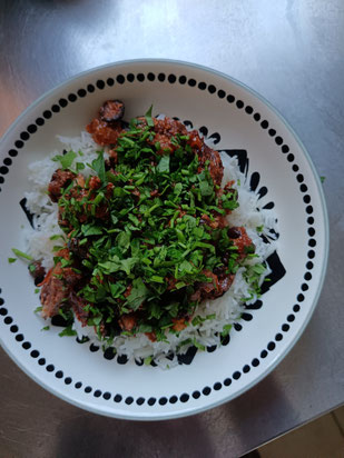 Schwarzes KichererbsenWalnußRagout