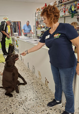 2025_08_08 Futterausgabe_Foto:Oetken