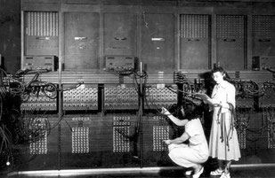 eniac 4 - Der Electronic Numerical Integrator and Computer (ENIAC) war der erste rein elektronische Universalrechner