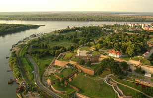 Confluence of Sava river and Danube in Belgrade (c) Wikipedia