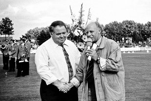 Berni Becks mit Sportjournalist Dieter Adler, der das LAZ-Meeting lange Jahre moderierte und in diesem Jahr 80 Jahre alt wurde.