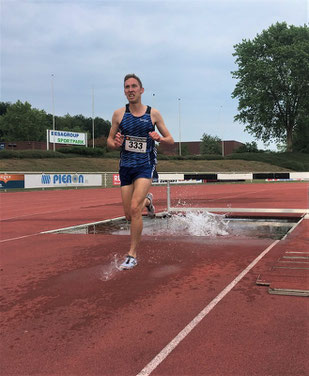 Stefan Ritte stellte mit 9:18,64 Minuten den Vereinsrekord von Malte Stockhausen ein.
