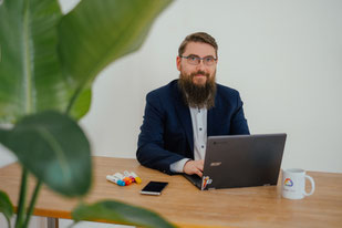 Holger Ahrens, Social-Media-Berater von beeInterim.