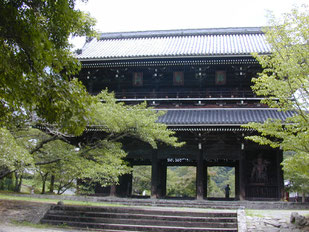 根来寺の門