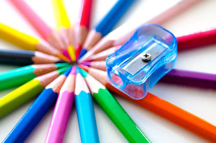 いろんな色の色鉛筆