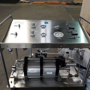 Pompe hydropneumatique 2500 bars