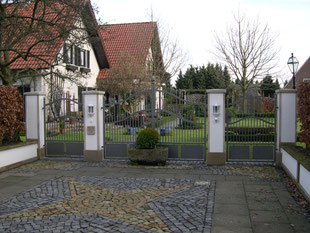 ZAUNANLAGEN