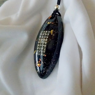 Orgonit Anhänger mit Strasssteinen Lichthüter, Schutz | Edelstein Heilstein Schmuck