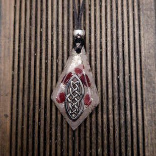 Orgonit Anhänger Keltischer Knoten | Edelstein Heilstein Schmuck