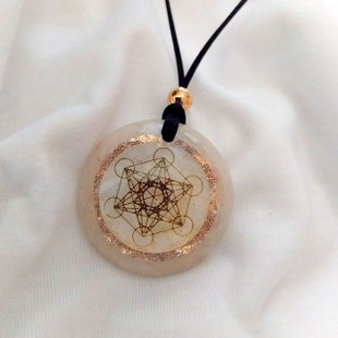Orgonit Anhänger "Seelenführer" mit Metatron | Edelstein Heilstein Schmuck