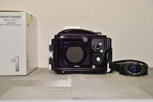 Nikon WP-N2(背面):クローズ状態