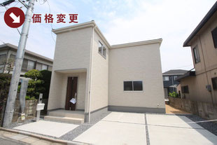 住所の新築一戸建て分譲住宅の外観 物件詳細ページにリンク