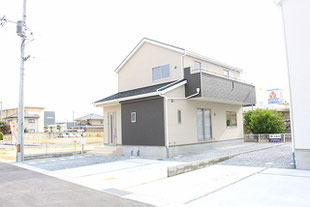 岡山県岡山市中区長岡の新築一戸建て分譲住宅の外観 物件詳細ページにリンク