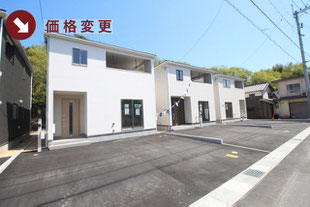 総社市井尻野の新築一戸建て分譲住宅の外観 物件詳細ページにリンク