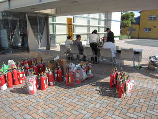 平成30年11月11日(日)中消防署にて不要消火器回収を実施致しました。