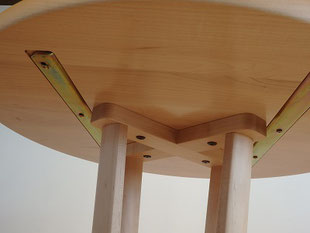 食卓テーブル　ダイニングチェア　椅子　　メープルリッチSE　丸テーブル　円形　ウォールナット　飛騨　イバタインテリア　栃木県家具　東京デザインセンター