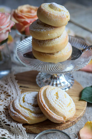 Puddingschnecken aus Hefeteig