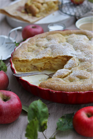 gedeckter Apfelkuchen