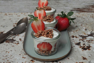 Hurse-Erdbeer-Dessert
