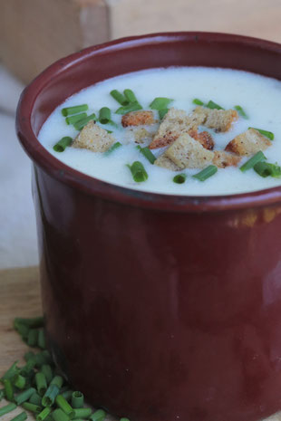 Sauerrahmsuppe