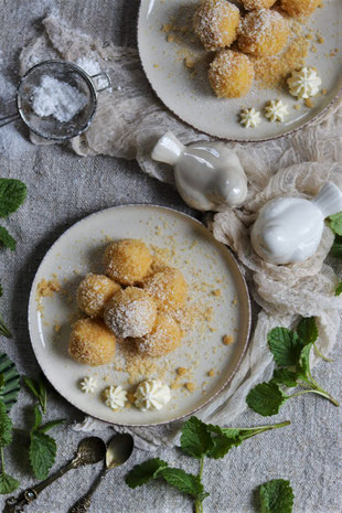 süße Grießknödel