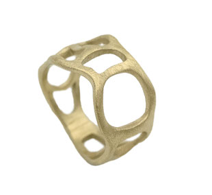 Vergoldeter Edelstahlring RH455 mit Cut-out Design
