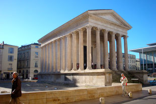 Podiumstempel in Nimes