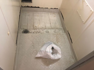 ユニットバス壁面錆修理