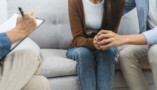 Terapia en pareja con psicólogos en Murcia y online para solucionar esos problemas que os están afectando