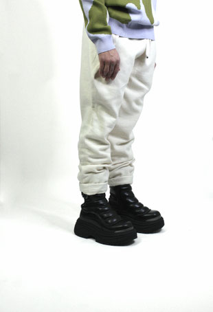FOLDED BAGGY PANTS   €200,00