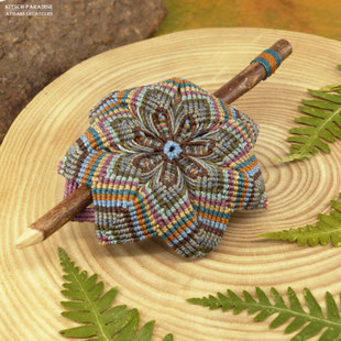 KP Kitsch-paradise artisans créateurs barrette macramé accessoire de cheveux