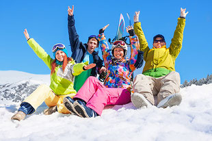 sciatori sulla neve