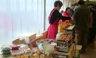 白川茶屋 朴葉寿司 ほうば寿司 ほうばずし ご当地グルメ B級グルメ 郷土料理 おいしい 通販 茶の里東白川 ヘルシー 下呂 ツチノコ 道の駅 田舎 産地直送 加子母 大福 米 漬物 ドーナッツ つちのこ焼 コシヒカリ 茶 岐阜 名産 東白川 買う 田舎料理 素朴 元祖 つちのこ 温泉 歌舞伎 みやげ 地元料理 名物 人気 おすすめ 飲食 餅 寿司 食事 通販 無農薬 女性向き 休憩 五平餅 朴葉餅 笹寿司 赤かぶ漬け 発送 喫茶 販売 お取り寄せ ぐっさん 人気 話題 里山 つちのこ館 鮎 弁当