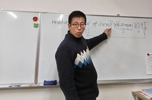 指導歴25年以上の講師。私立高校の進路指導主事経験もある。