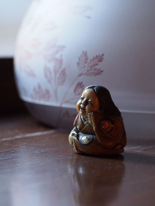 象牙彫お多福根付