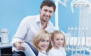 Prophylaxe für Kinder und professionelle Zahnreinigung (PZR), Hilfe gegen Mundgeruch, Mundpflegetipps von Zahnarzt Dr. Thomas Poppenborg in Mönchengladbach