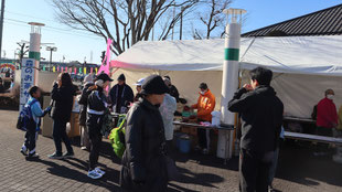 森町ロードレース大会湯茶接待の画像2