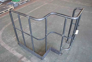 板金加工　手すり