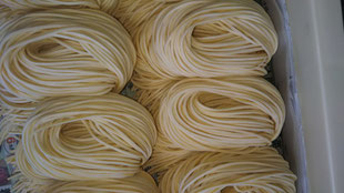 自家製麺、卵はアクアファーム滋養卵使用