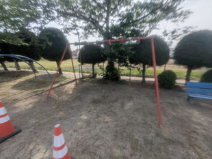 ブランコ解体撤去工事：工事前
