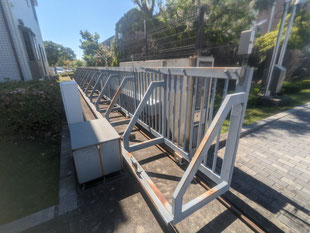 電動スライド門扉塗装工事：工事前
