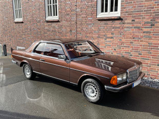 Mercedes 230 CE W123 – 1980