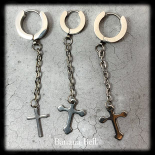 anneau chaine et croix