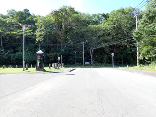 青葉公園側・千歳市駐車場正面