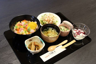 バラちらし御膳　1,500円