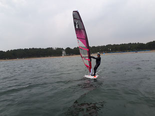 ウインドサーフィン　ＳＵＰ　スクール　体験　初心者　横浜　神奈川　海の公園　スピードウォール　speedwall