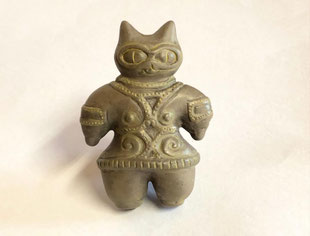 遮光器土偶のオカリナ　猫型土偶のオカリナ　