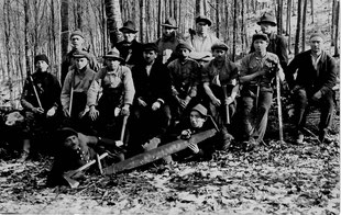 Bis vor rund 50 Jahren war Steinberg ein Dorf, in dem viele als Waldarbeiter ihren Lebensunterhalt verdienten, aber noch mehr war es ein Dorf der "Stänmetzen", der Maurer.
